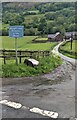 SO2923 : Weight limit sign near Cwmyoy, Monmouthshire by Jaggery