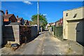 Swindon : Alleyway