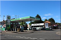 SU8987 : BP petrol station on The Parade, Bourne End by David Howard