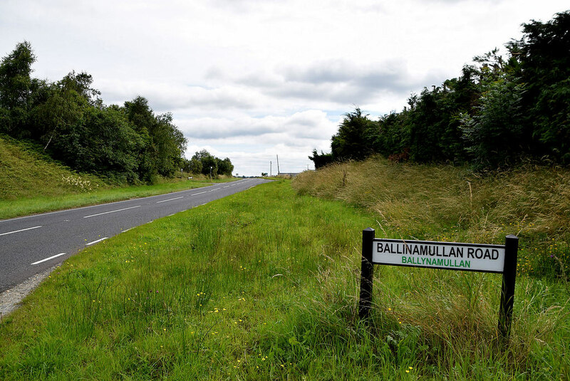 Killyclogher Road, Ballynamullan © Allen ccbysa/2.0