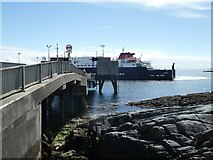 NM2256 : Coll - Ferry Terminal - CalMac Clansman at the pier by Rob Farrow