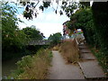 Approaching bridge 66, taking Clopton Road over the Stratford-upon-Avon Canal