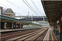 ST3088 : Platforms 1 & 2, Newport Railway Station by M J Roscoe