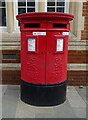 Double Aperture Elizabeth II postbox on  High Street, Maidenhead