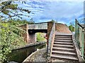 Footbridge over the Stourbridge Canal