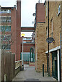 Alley from Southey Road to Braemar Road and onwards