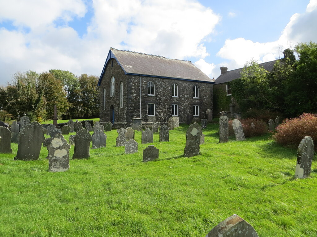 Capel Horeb and part of its burial... © Peter Wood cc-by-sa/2.0 ...