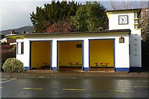 SO7845 : Art deco bus shelter by Philip Halling