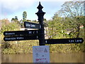 Signpost for pedestrians, Severn Side South, Bewdley