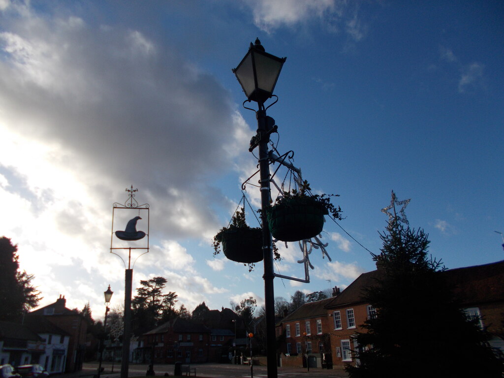 chalfont-st-giles-silhouettes-on-the-peter-s-cc-by-sa-2-0