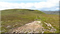 NN6470 : Path running SW to the summit of Meall na Leitreach by Colin Park
