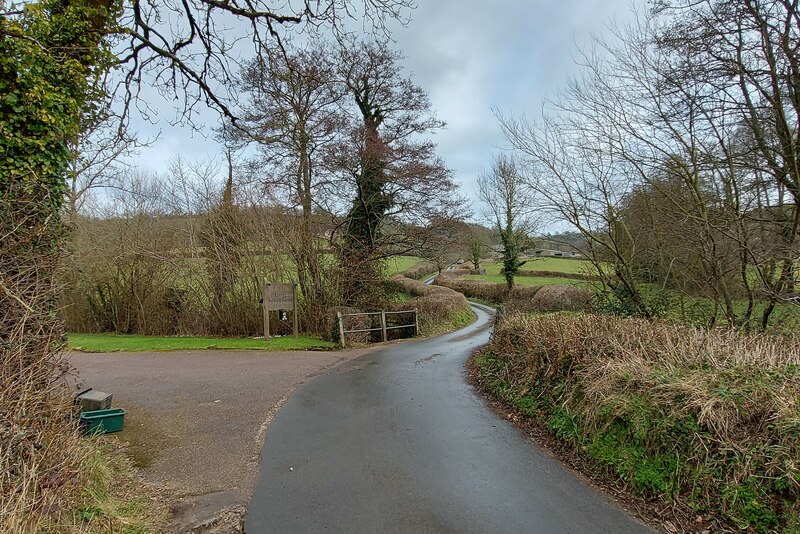 Roncombe Hill Road Following The Valley Tim Heaton Cc By Sa Geograph Britain And Ireland