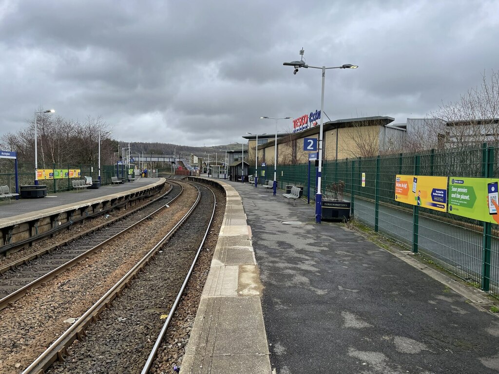 Accrington railway station, Lancashire © Nigel Thompson cc-by-sa/2.0 ...