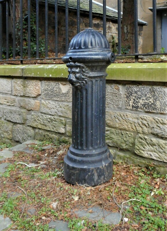 The Lion Fountain © Richard Sutcliffe cc-by-sa/2.0 :: Geograph Britain ...