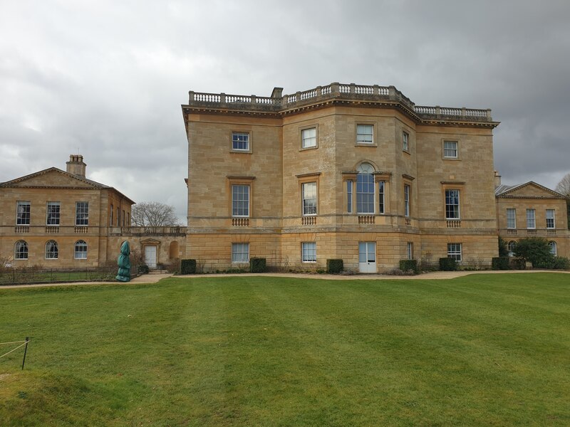 Basildon Park © Oscar Taylor cc-by-sa/2.0 :: Geograph Britain and Ireland