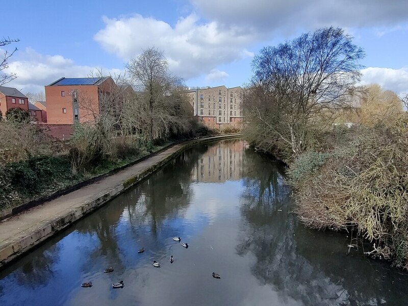 The Grand Union Canal at Abbey Meadows © Mat Fascione ccbysa/2.0