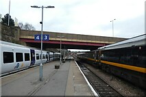 SE1632 : Bradford Interchange platforms 3 & 4 by DS Pugh