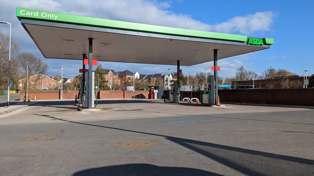 self-service-asda-petrol-filling-station-tcexplorer-cc-by-sa-2-0