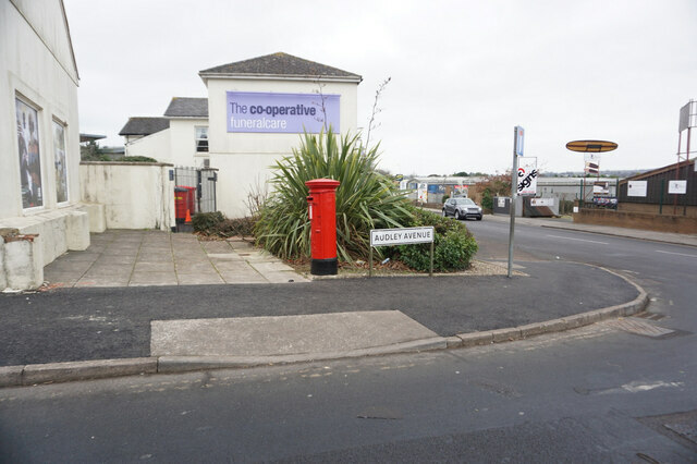 Postbox on Audley Avenue