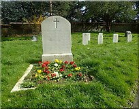 TQ4577 : War memorial and war graves in Woolwich Old Cemetery by Marathon
