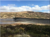 NH3470 : Loch Glascarnoch dam by Steven Brown