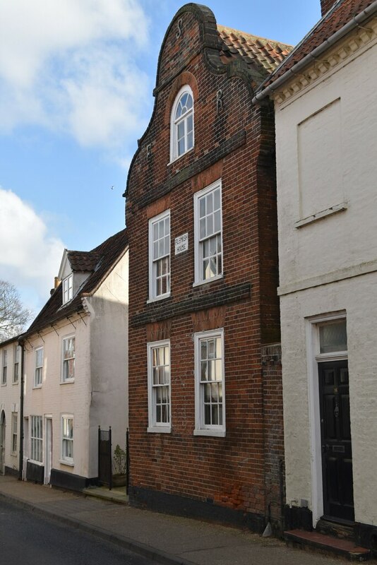 Flemish House © N Chadwick Cc-by-sa/2.0 :: Geograph Britain And Ireland