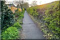 Footpath out on to Baldock Road