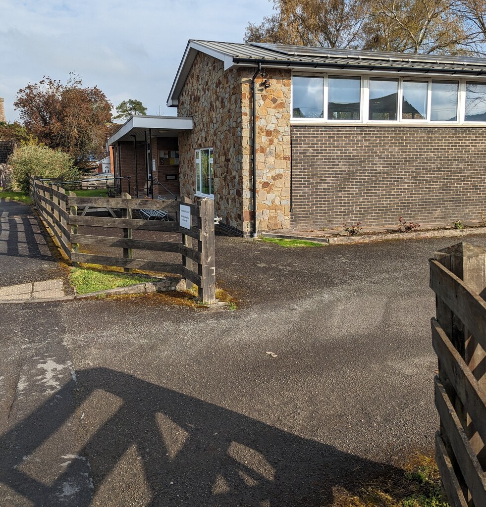 Village Hall Car Park Entrance,... © Jaggery Cc-by-sa/2.0 :: Geograph ...