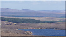 NC8041 : Loch Druim a' Chliabhain by Richard Webb