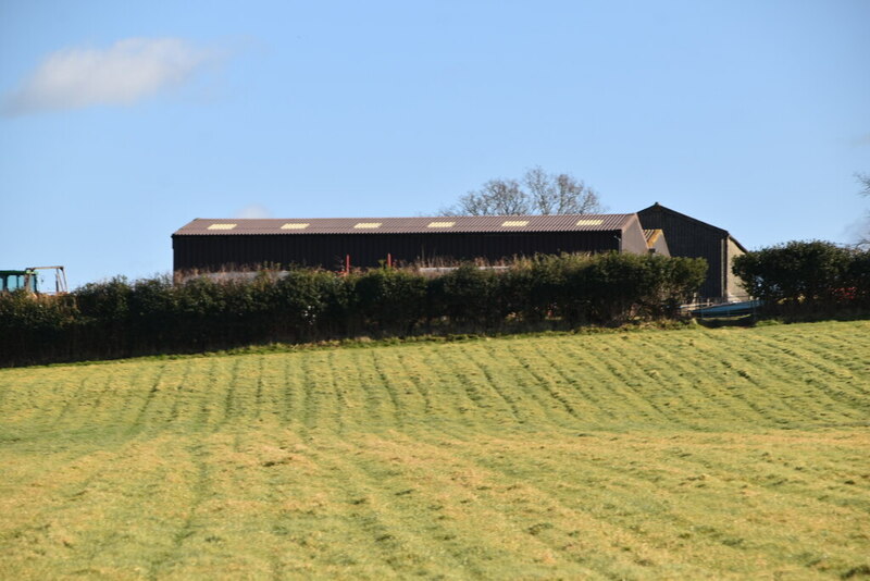 Springdene Farm © N Chadwick cc-by-sa/2.0 :: Geograph Britain and Ireland