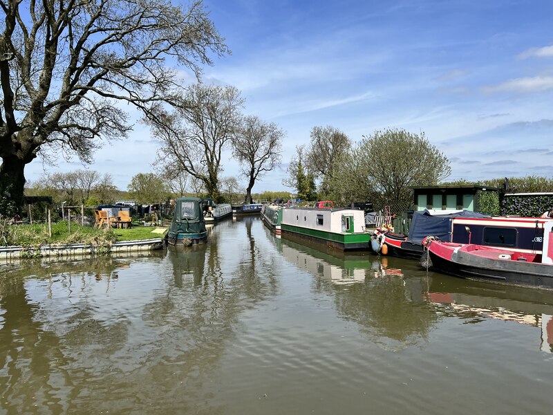 Disused arm of the Oxford Canal © Andrew Abbott cc-by-sa/2.0 ...