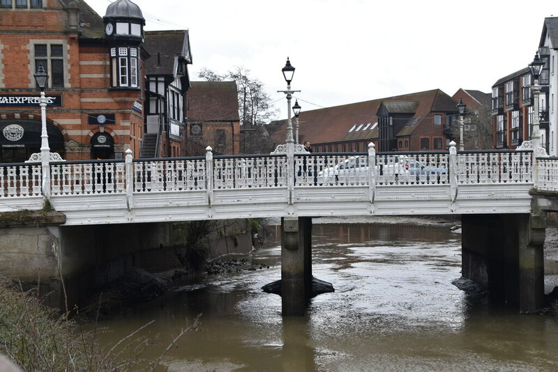 The Big Bridge © N Chadwick cc-by-sa/2.0 :: Geograph Britain and Ireland