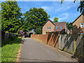 Western approach to church, Crawley Down