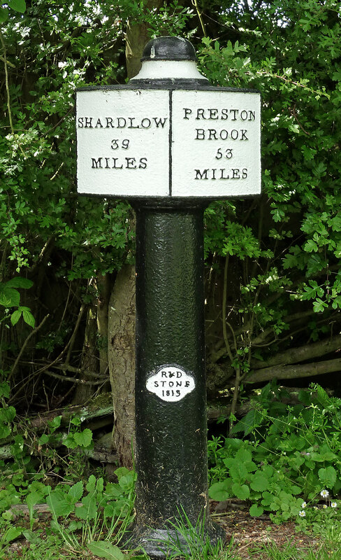 Canal mile marker at Hoo Mill Lock,... © Roger Kidd cc-by-sa/2.0 ...