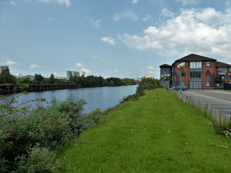 Manchester Ship Canal © Kevin Waterhouse cc-by-sa/2.0 :: Geograph ...