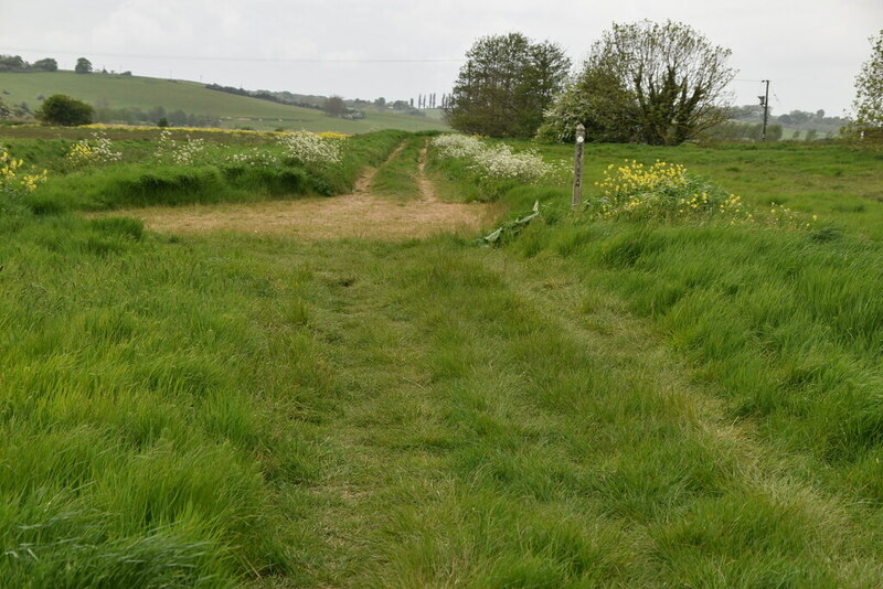 Footpath, Brede Valley © N Chadwick cc-by-sa/2.0 :: Geograph Britain ...