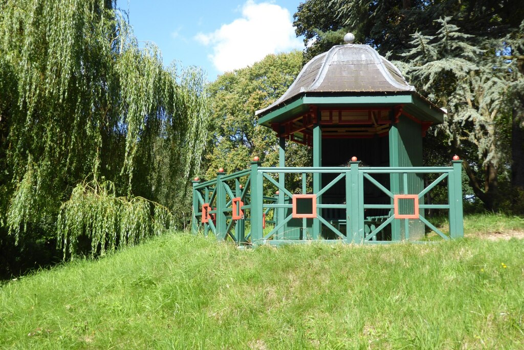 pavilion-in-the-wild-garden-philip-halling-cc-by-sa-2-0-geograph