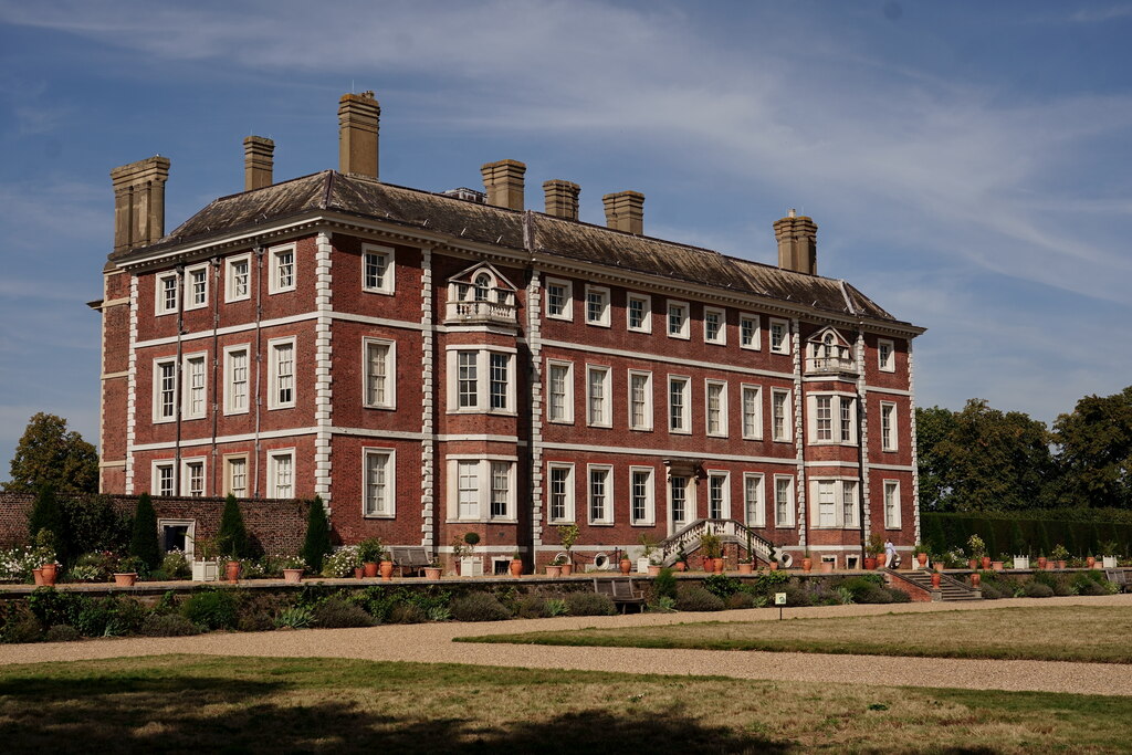 ham-house-peter-trimming-cc-by-sa-2-0-geograph-britain-and-ireland