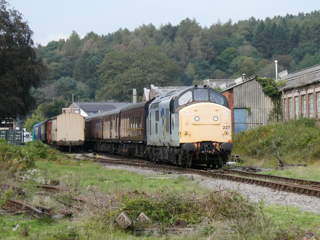 Class 37 At Whitecroft © Gareth James Cc By Sa20 Geograph Britain And Ireland 7281