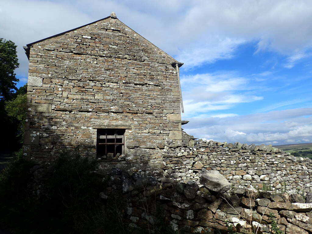 derelict-house-near-carlton-marathon-cc-by-sa-2-0-geograph-britain