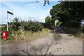 Entrance of Bullocks Hole Farm & footpath to Old Road