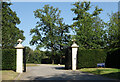 SU9385 : Entrance Gate to Kilnwood Park by Des Blenkinsopp