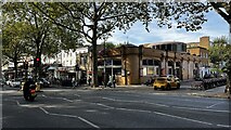 TQ2480 : Holland Park Avenue, Kensington by Bryn Holmes