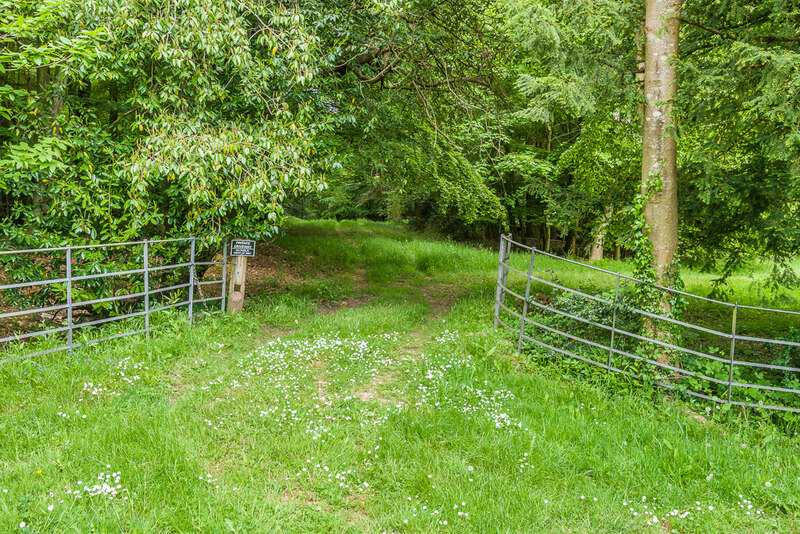 Meadow Plat Bridge © Ian Capper cc-by-sa/2.0 :: Geograph Britain and ...