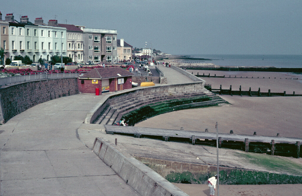 Walton On The Naze Seafront © Stephen Mckay Cc By Sa20 Geograph