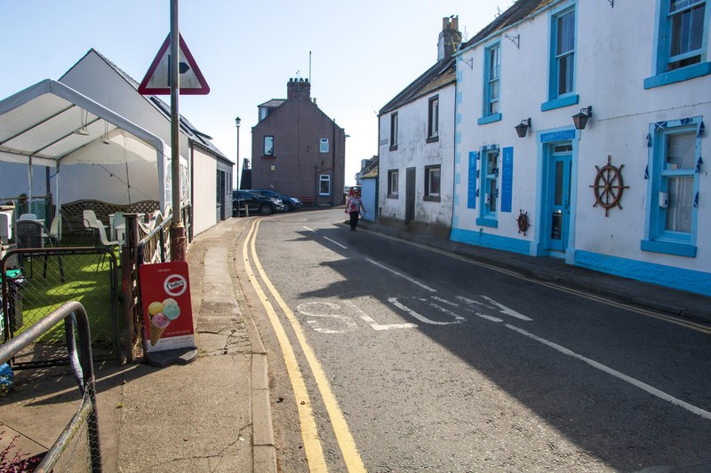 Road junction at the eastern end of... © Adrian Diack cc-by-sa/2.0 ...