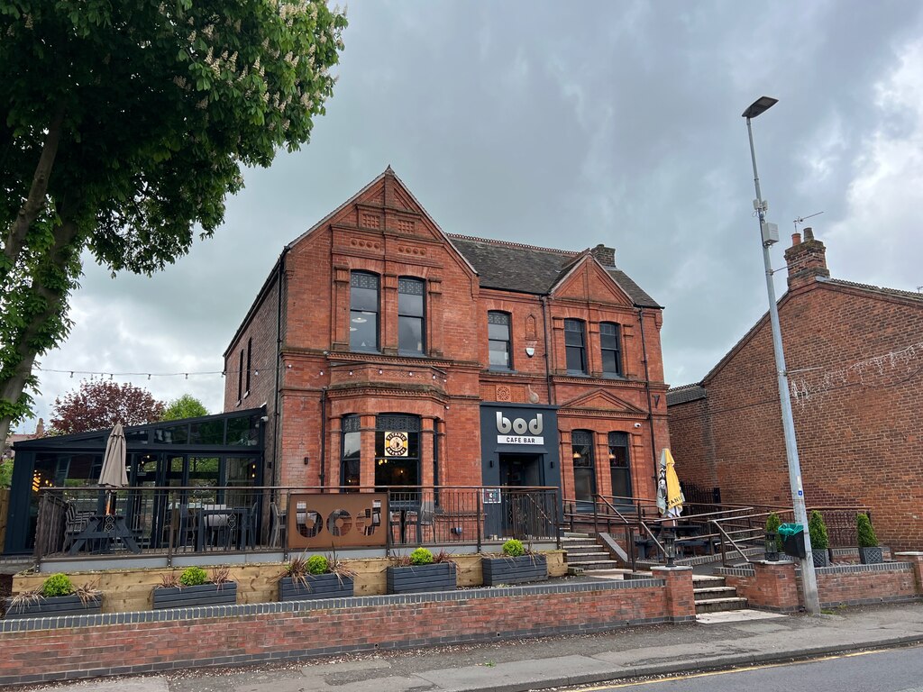 cafe-bar-in-alsager-jonathan-hutchins-cc-by-sa-2-0-geograph