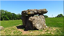 ST1072 : St Lythans Burial Chamber, Dyffryn by Colin Park
