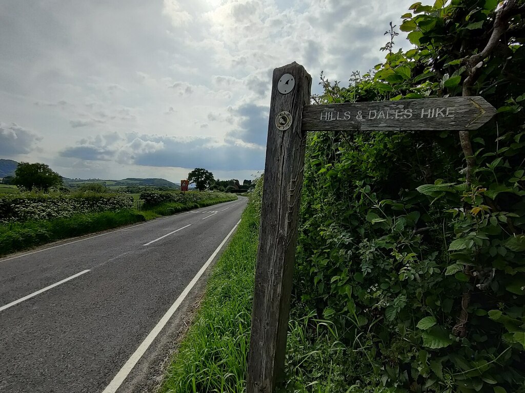 B4368 Towards Craven Arms © Mat Fascione Cc By Sa20 Geograph Britain And Ireland 0400