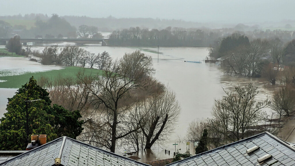 River Wye in flood © Jonathan Billinger cc-by-sa/2.0 :: Geograph ...